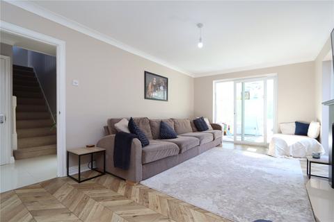 4 bedroom detached house to rent, Chesterholm, Bancroft, Milton Keynes, Buckinghamshire, MK13