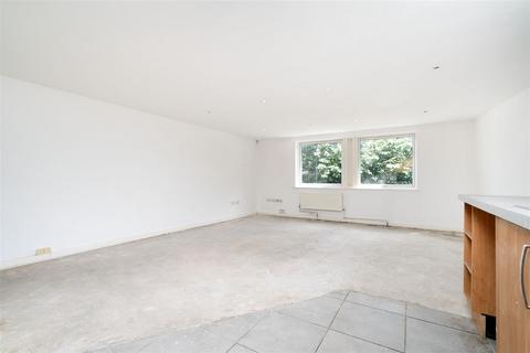 1 bedroom flat for sale, Wellington Road, London NW10