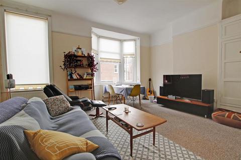 2 bedroom flat to rent, Lowcay Road, Southsea, PO5 2QB