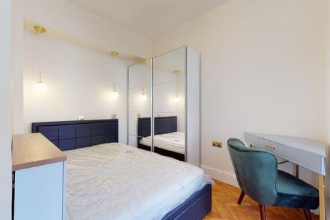 1 bedroom flat to rent, Hamlet Gardens, Hammersmith, W6