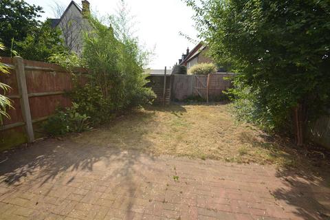 14 Oak Drive, Henlow, SG16 6BX