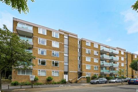 2 bedroom flat for sale, Rayners Road, London