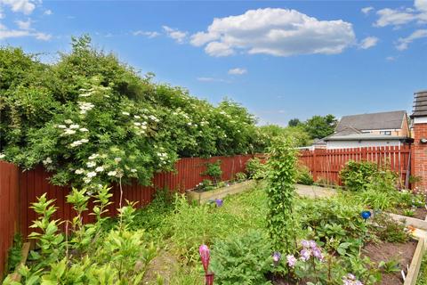 5 Barrowby Close, Garforth, Leeds, LS25 1AE