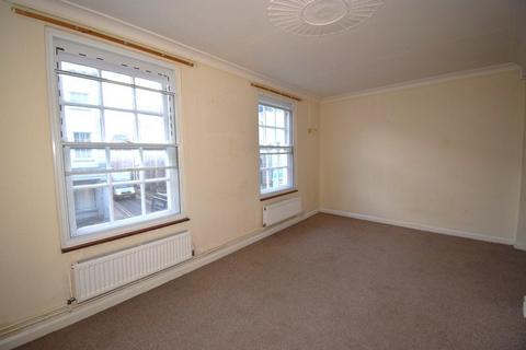 2 bedroom flat to rent, Church Street, Leominster