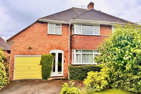 9 Charters Avenue, Codsall, Wolverhampton, WV8 2JH