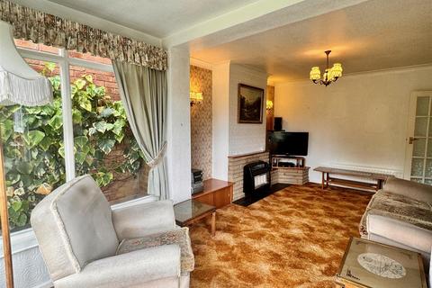 9 Charters Avenue, Codsall, Wolverhampton, WV8 2JH