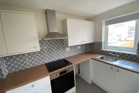 2 bedroom semi-detached house to rent, Kensham Close, Bradninch, Exeter
