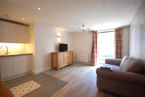 1 bedroom apartment for sale, Pembroke Road, Ruislip HA4