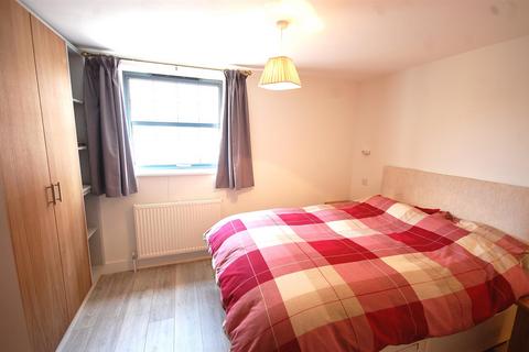 1 bedroom apartment for sale, Pembroke Road, Ruislip HA4