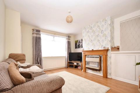 2 bedroom semi-detached house for sale, Walnut Crescent, Wakefield, West Yorkshire