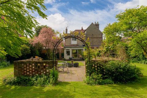 13 Cavendish Avenue, Cambridge, CB1 7UP