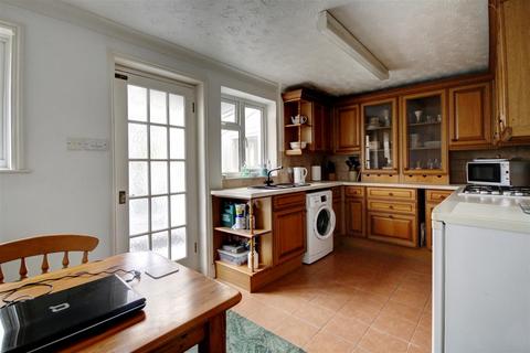 52 Barton Road, Ely, CB7 4HZ