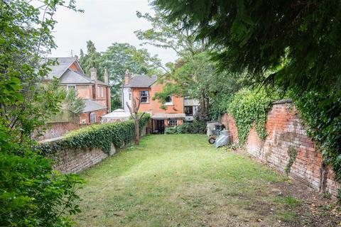 5 bedroom semi-detached house for sale, Norwich Road, Ipswich IP1