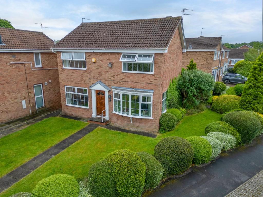 The Gallops, York 4 bed detached house for sale £325,000