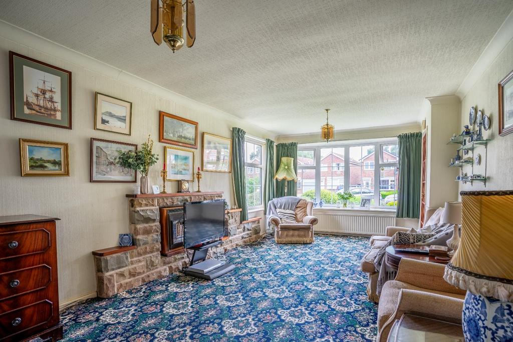 The Gallops, York 4 bed detached house for sale £325,000