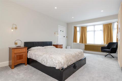 8 Rectory Gardens, Worthing, BN14 7TE