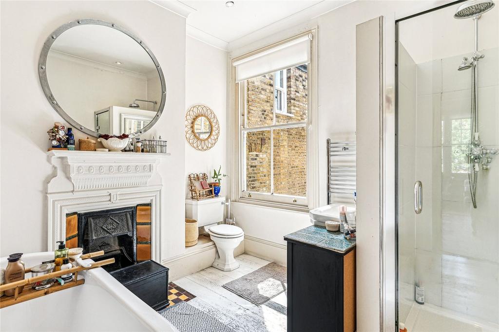 En Suite Bathroom