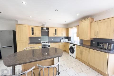 3 bedroom terraced house for sale, Wellington Road South, Hounslow TW4