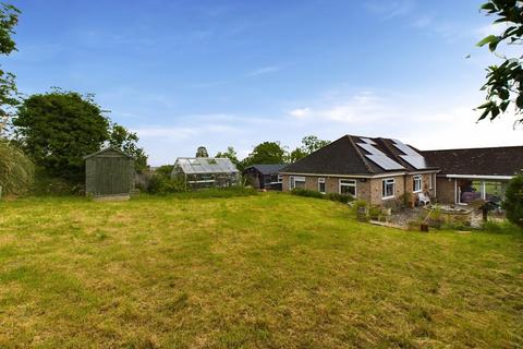 4 bedroom detached bungalow for sale, Hucclecote Lane, Churchdown