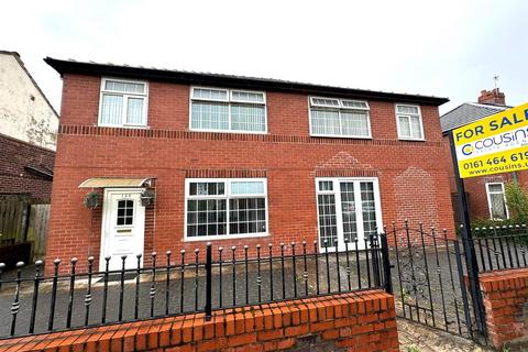 5 bedroom detached house for sale, Abbey Hills Road, Oldham