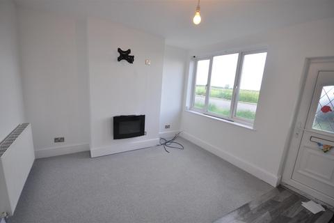 2 bedroom terraced house to rent, Moss Terrace, Moorends, Doncaster