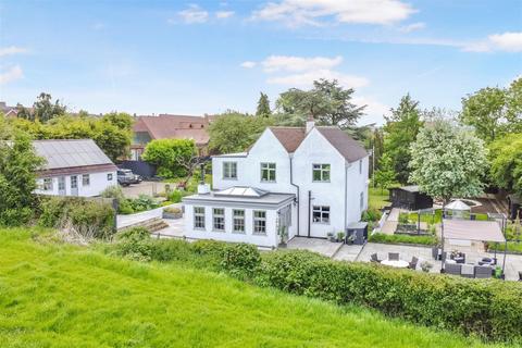5 bedroom detached house for sale, Newark Hill, Foston