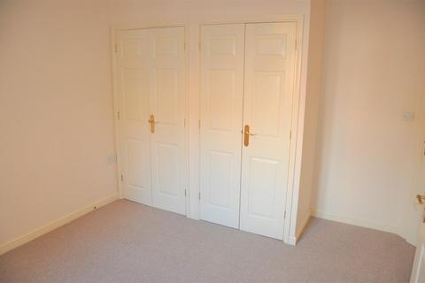 2 bedroom flat to rent, Greenly Court, Andover SP10