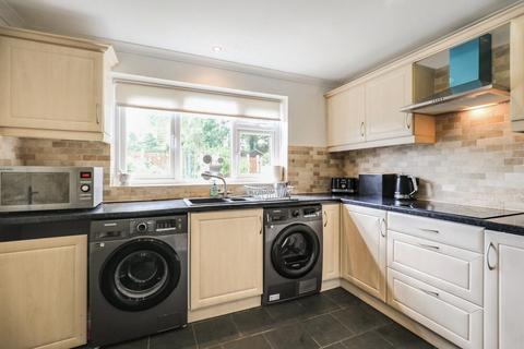 4 bedroom detached house for sale, Lindrick Way, Harrogate HG3 2SU