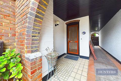 4 bedroom house for sale, White Heather Court, Hythe, Southampton
