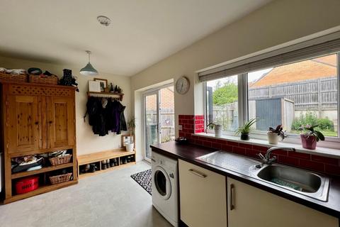 2 bedroom semi-detached house for sale, Budding Way, Dursley, GL11 5BE
