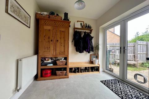 35 Budding Way, Dursley, GL11 5BE