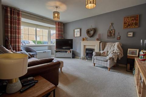 34 Convent Drive, Stoke Golding, Nuneaton, CV13 6JF