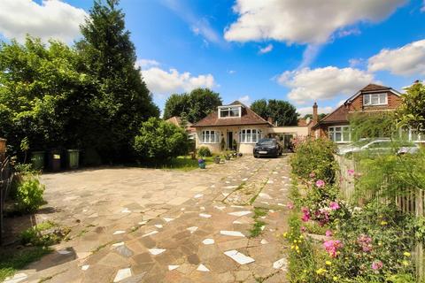 4 bedroom detached bungalow for sale, Great Cambridge Road, Cheshunt, Waltham Cross