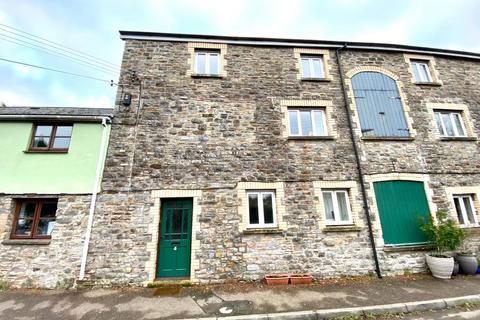 3 bedroom terraced house to rent, Station Road, Bampton, Tiverton