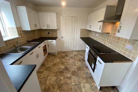 3 bedroom terraced house to rent, Station Road, Bampton, Tiverton