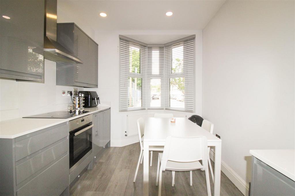 Dining Room/Kitchen