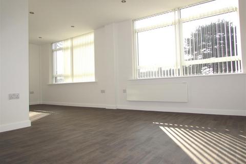 Studio to rent, Christchurch Road, Bournemouth