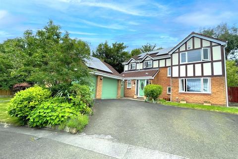 4 bedroom detached house for sale, Parkway, Westhoughton