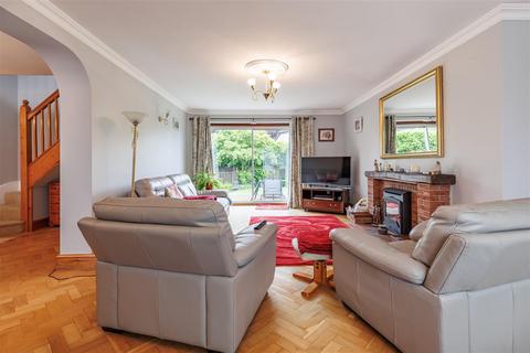 26 Lynceley Grange, Epping, CM16 6RA