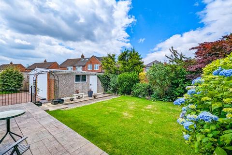 3 bedroom semi-detached house for sale, Kirkham Avenue, Lowton, Warrington