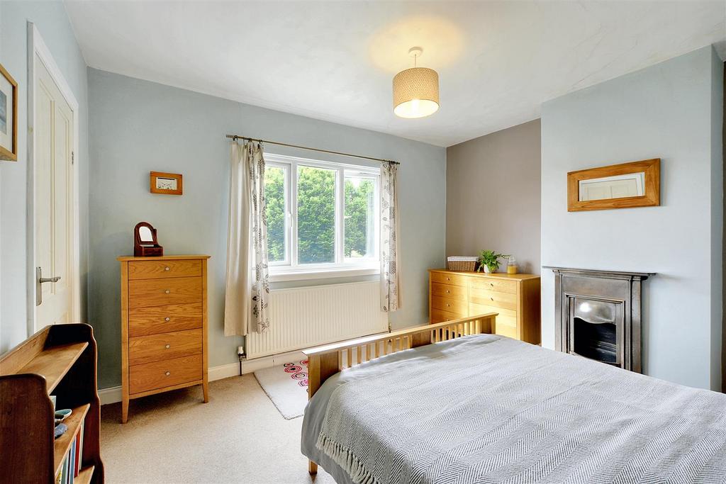 Bedroom 1 1.jpeg