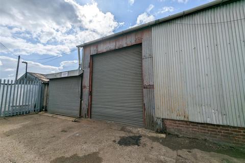 Warehouse to rent, Canal Road, Higham, Rochester