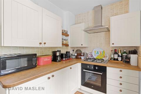 207 Bear Road, Brighton, BN2 4DD