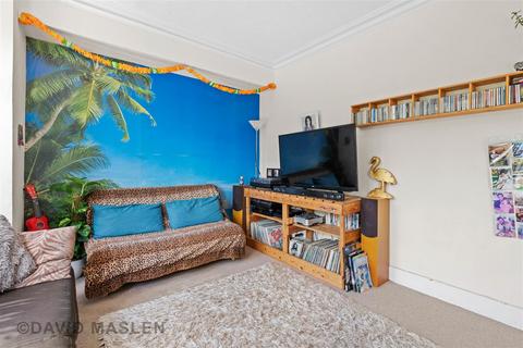 207 Bear Road, Brighton, BN2 4DD