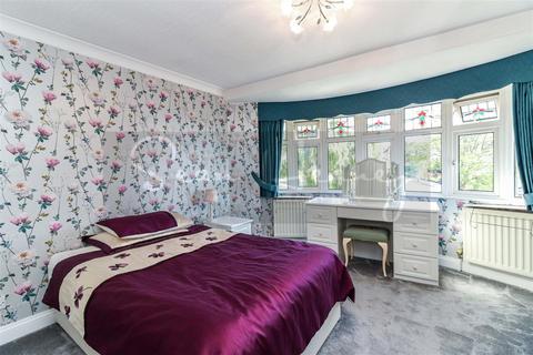 3 Hyde Close, Barnet, EN5 5TJ