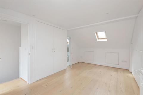 2 bedroom flat for sale, Hamble Street, London, SW6