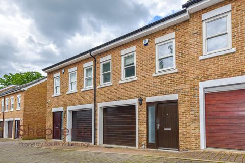 4 bedroom townhouse for sale, Kingfisher Close, Broxbourne EN10