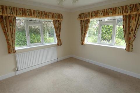 2 Whitehouse Crescent, Sutton Coldfield, B75 6ER
