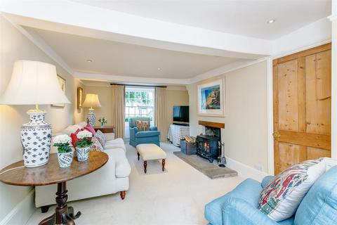 4 bedroom cottage to rent, Langham Road, Burley LE15