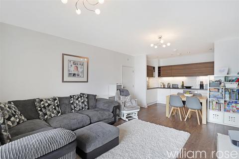 3 bedroom apartment for sale, 36 Hickman Avenue, London E4